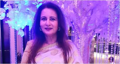 Poonam Dhillon admitted to Lilavati Hospital diagnosed with Dengue padmini kolhapure share health update