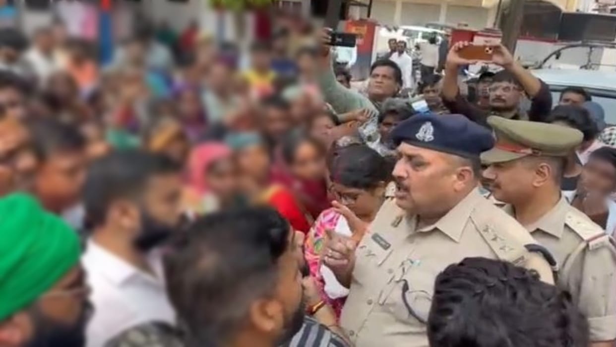 Allegation of kidnapping of teen angry villagers created ruckus in Sungarhi police station