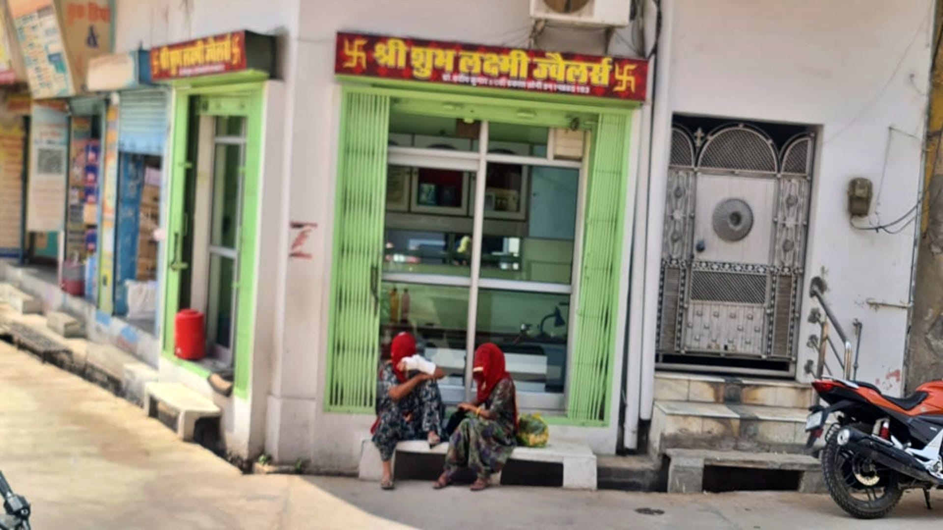 Rajasthan Weather: Temperature touching almost 45 degrees in Churu; Markets deserted, common people troubled