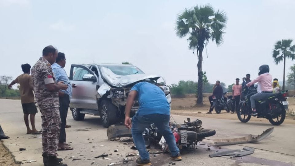 One person died in a collision between a car and a bike in Sukma