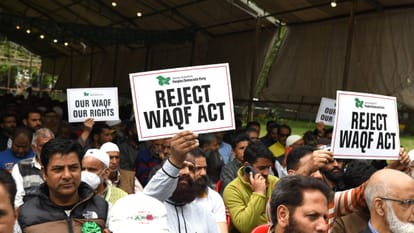 PDP President Mehbooba Mufti targeted BJP and NC in the workers conference