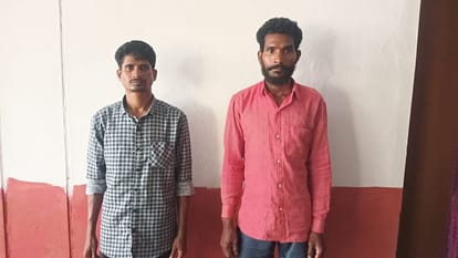 Two IEDs recovered from Gunjeparti forest deactivated two including  absconding Naxalite arrested in Bijapur