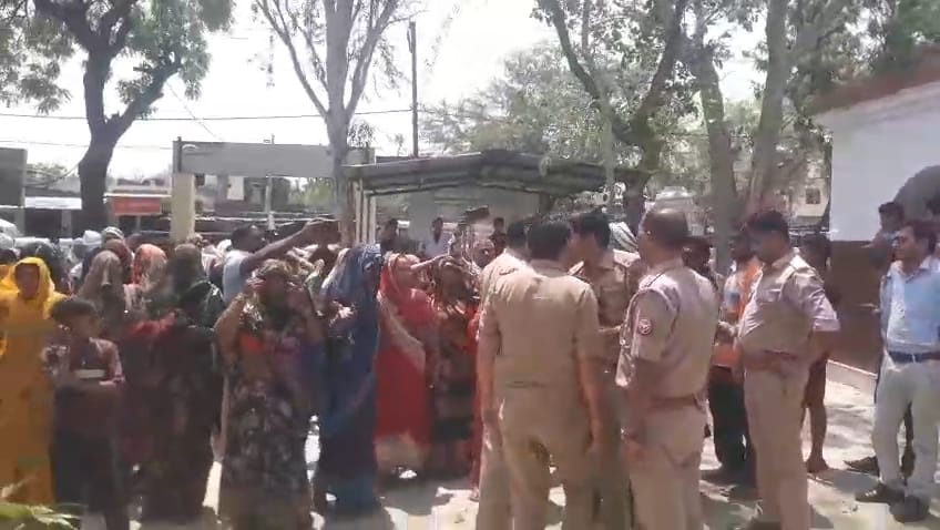 Villagers created ruckus at police station for not arresting accused in murder case