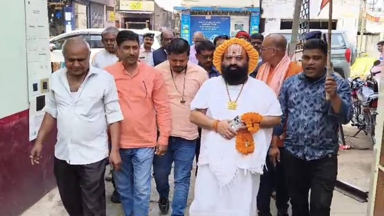 Bihar News: सीएम ममता बनर्जी पर जमकर बरसे अखिलेश्वर दास, कर डाली बंगाल में राष्ट्रपति शासन लगाने की मांग