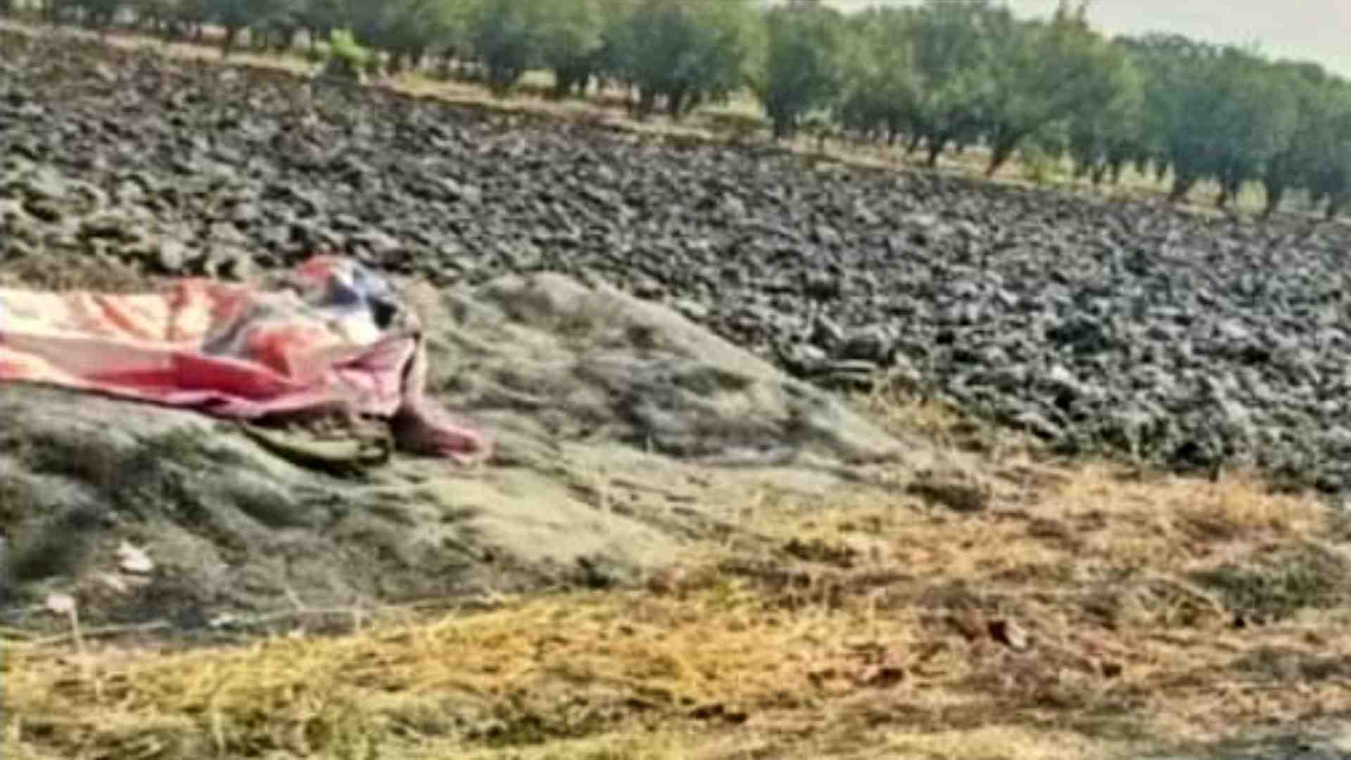 बिना अनुमति किया गया नलकूप खनन।