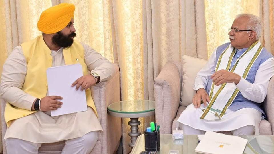 Minister Harjot Bains met Union Energy Minister Manohar Lal