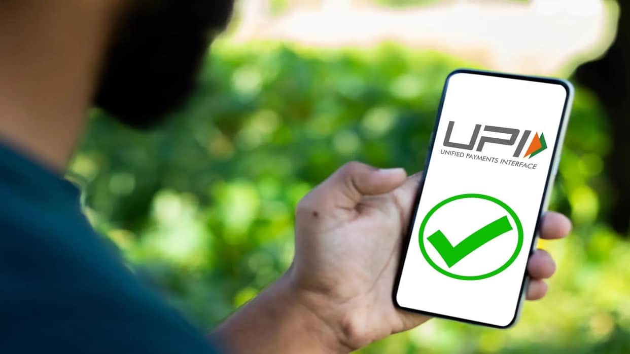 upi id vs upi number difference safe upi payment tips