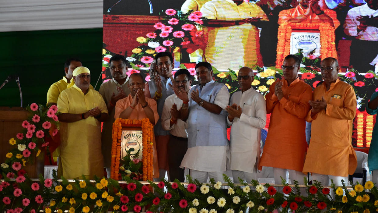 CM Yogi inaugurated and laid the foundation stone of 146 development projects worth Rs 1500 crore in Gorakhpur