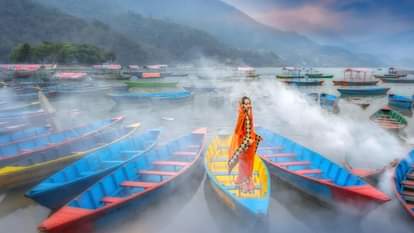 बेहद कम पैसे में घूम आएं विदेश, रहने-खाने के साथ मिल रही हैं ये सुविधाएं