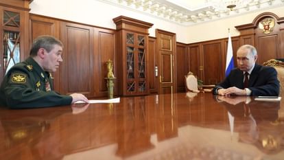 Russian President Vladimir Putin Announces An Easter Ceasefire In Ukraine -  Amar Ujala Hindi News Live - Ukraine War:रूसी राष्ट्रपति पुतिन ने ईस्टर पर  युद्धविराम की घोषणा की, यूक्रेन से की ...