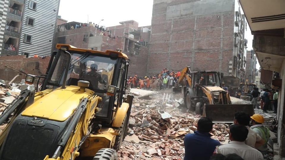 Mustafabad Building Collapsed 11 lives could saved hint received a few hours ago complete timeline of accident