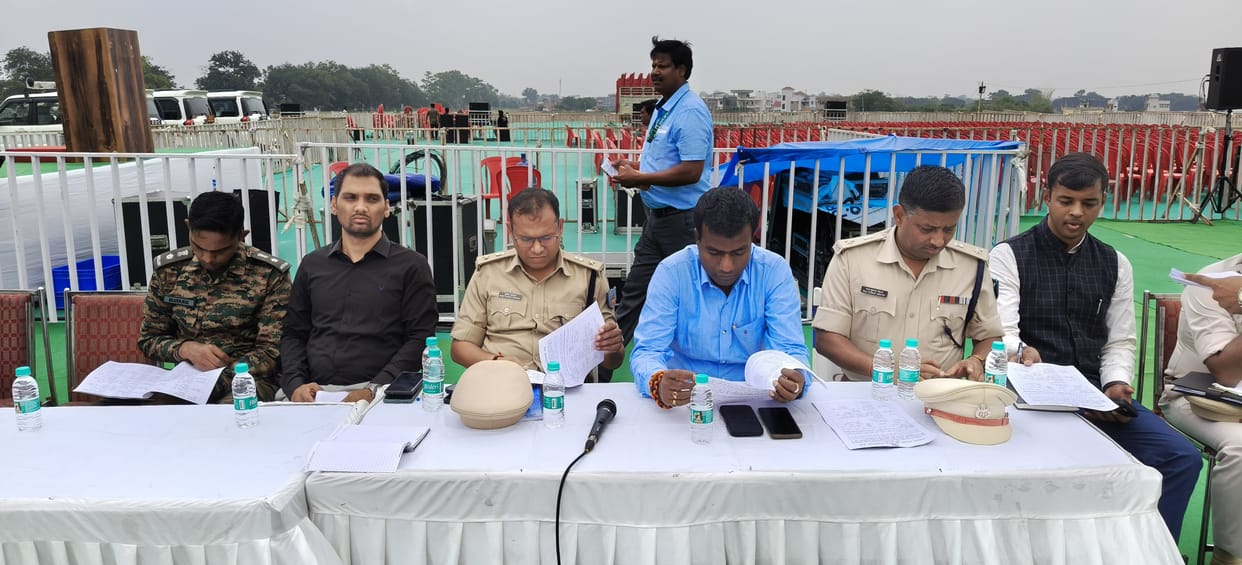 Deputy Commissioner, DIG and Aerobatic Team held a press conference regarding the air show