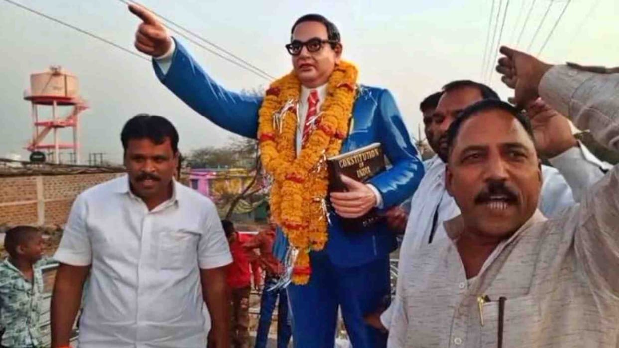 Ujjain News: Administration and villagers face to face over unveiling of Ambedkar statue in Bhikampur