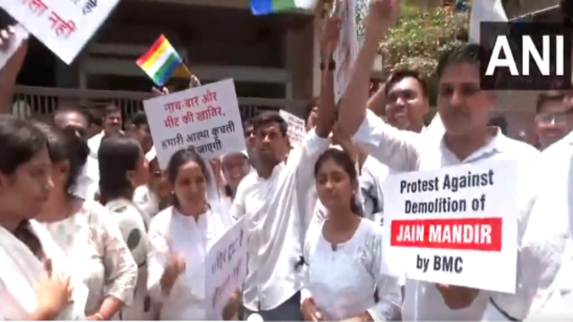 बीएमसी के खिलाफ जैन समुदाय का विरोध प्रदर्शन