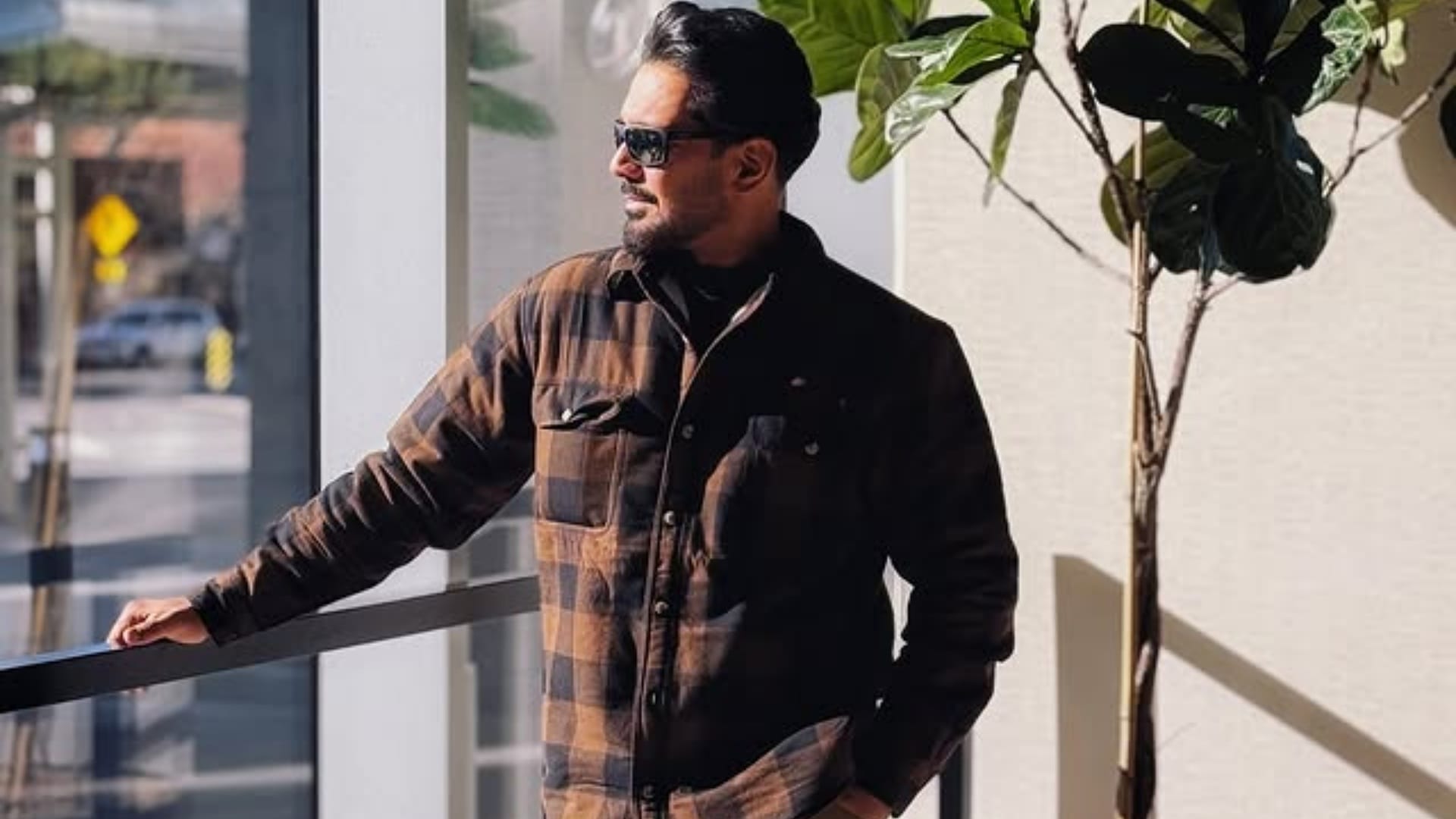 TV Actor Abhinav Shukla Receives Death Threat Sender Claims Link to Lawrence Bishnoi Gang