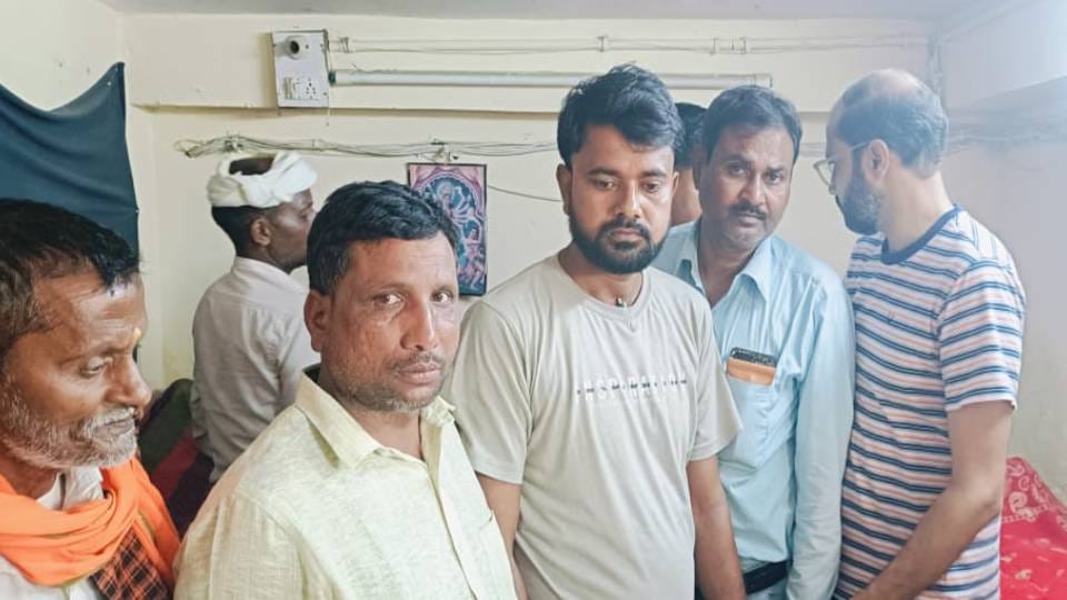 brother-in-law and sister-in-law died in road accident In Balrampur while two daughters were injured