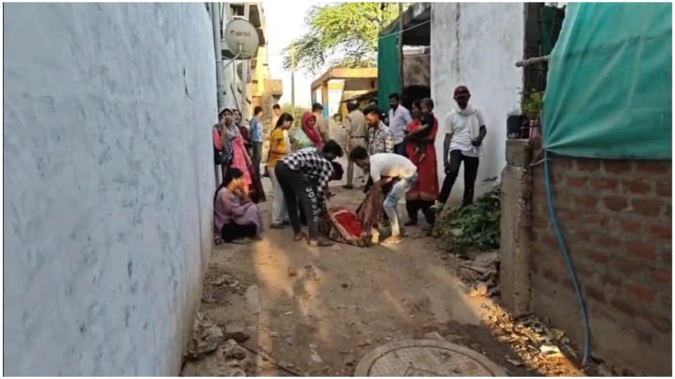Double murder in Narmadapuram mother and daughter brutally murdered mp crime news