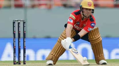 Cameron Green Leads ₹2 Crore Bracket as 1,355 Players Register for IPL 2026 Auction, Maxwell opts out