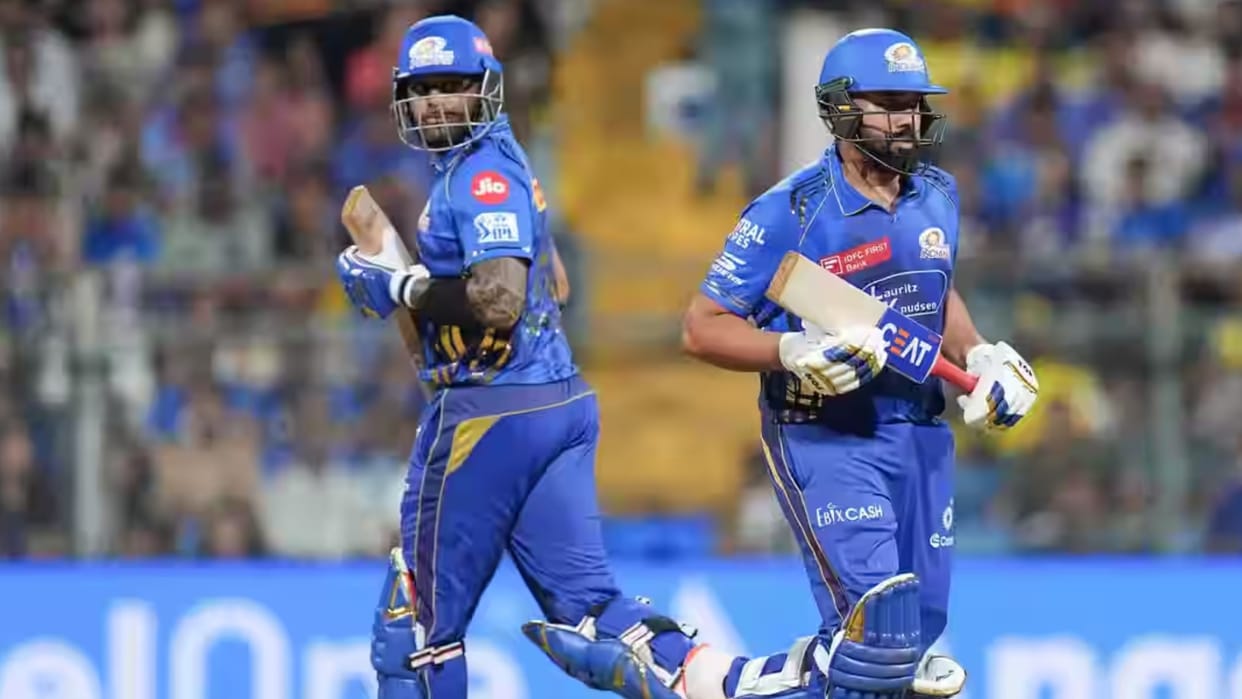 MI vs CSK IPL Score: Mumbai Indians vs Chennai Super Kings Match Scorecard Updates
