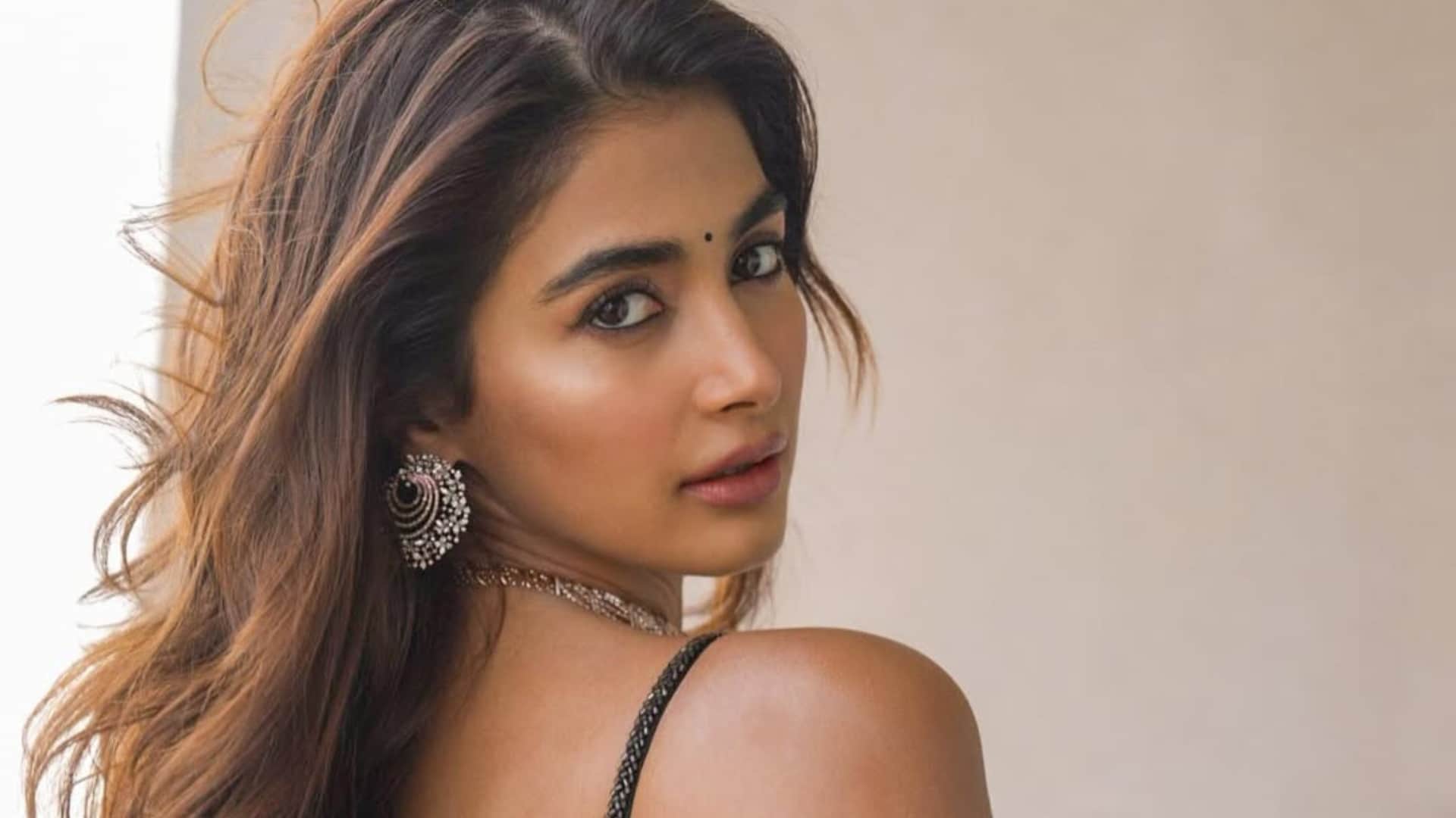 Retro actress Pooja Hegde to make Kannada debut with Kichcha Sudeep in BRB Billa Ranga Baasha