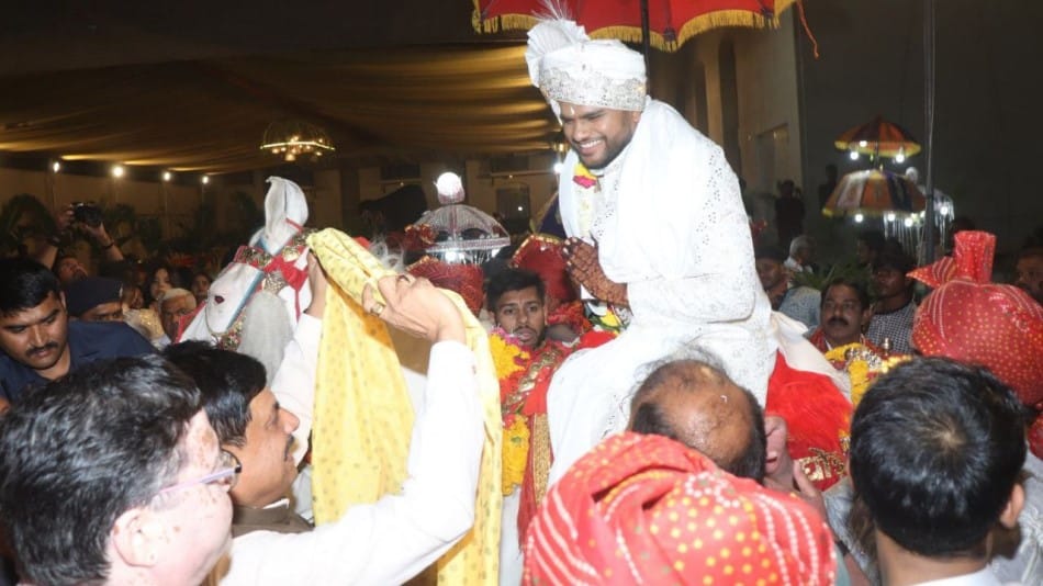 Indore News CM Mohan Yadav Attends Wedding