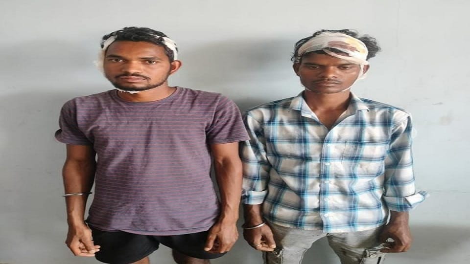 Villagers beat up two youths for speeding on a bike broke their heads FIR lodged against six people in Korba