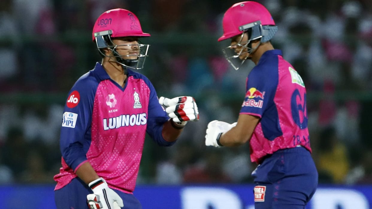 IPL 2025 RR vs LSG Vaibhav Sooryavanshi 10th batsman to hit 6 on first ball in debut 11th player got stump out
