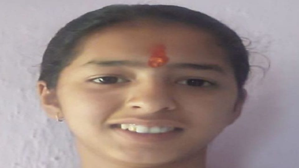 Bhumika got 18th rank in high school merit in Uttarakhand Board