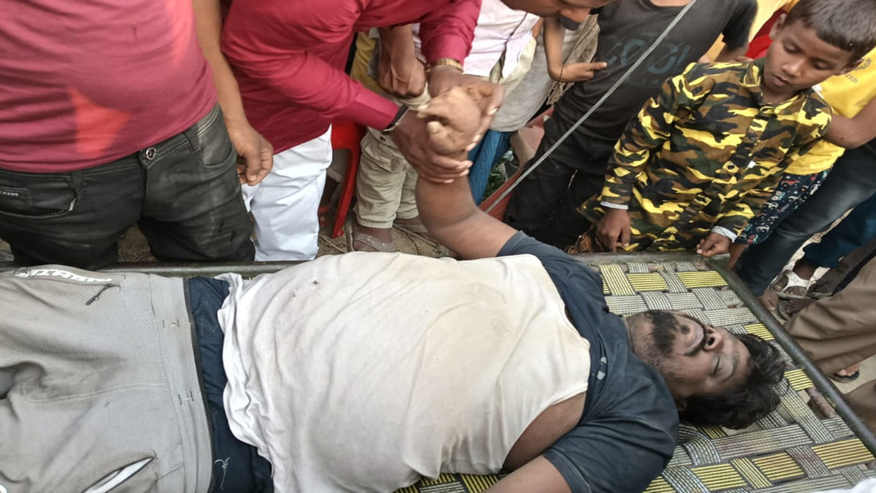 In Kushinagar, a brother preparing for marriage died due to electric shock, news in Hindi