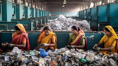 Radhe-Radhe self-help group is earning lakhs of rupees from garbage in Roorkee