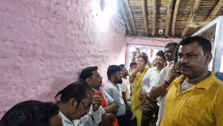 Bihar: हथियार के बल पर सीएसपी संचालक से ढाई लाख की लूट, दिनदहाड़े हुई वारदात से सनसनी; पुलिस जांच में जुटी