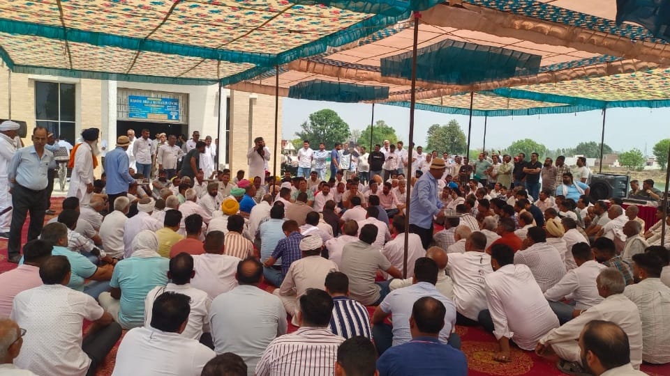 Mahapanchayat in Narayangarh demanding arrest of main accused in Harbilas murder case