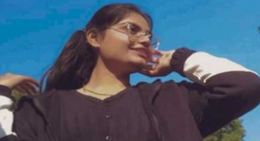 Girl Student low marks in monthly coaching test suicide In Prayagraj