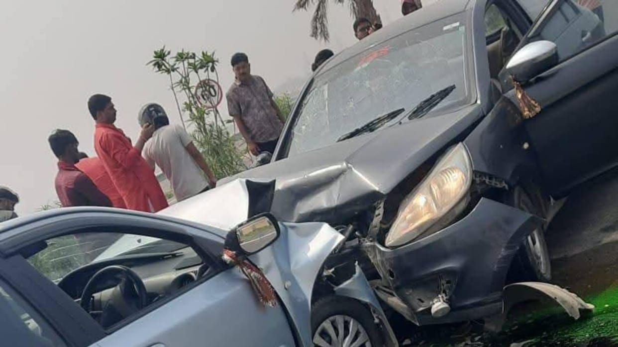 Six people were seriously injured in a horrific road accident on Mokama-Begusarai four lane