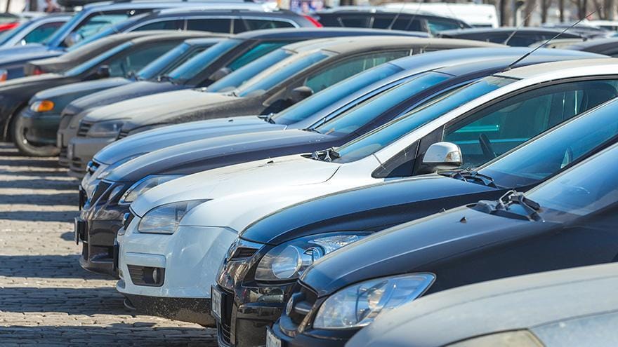 UP: Buying a car has become expensive in the state, 11% tax will have to be paid on vehicles worth more than 1
