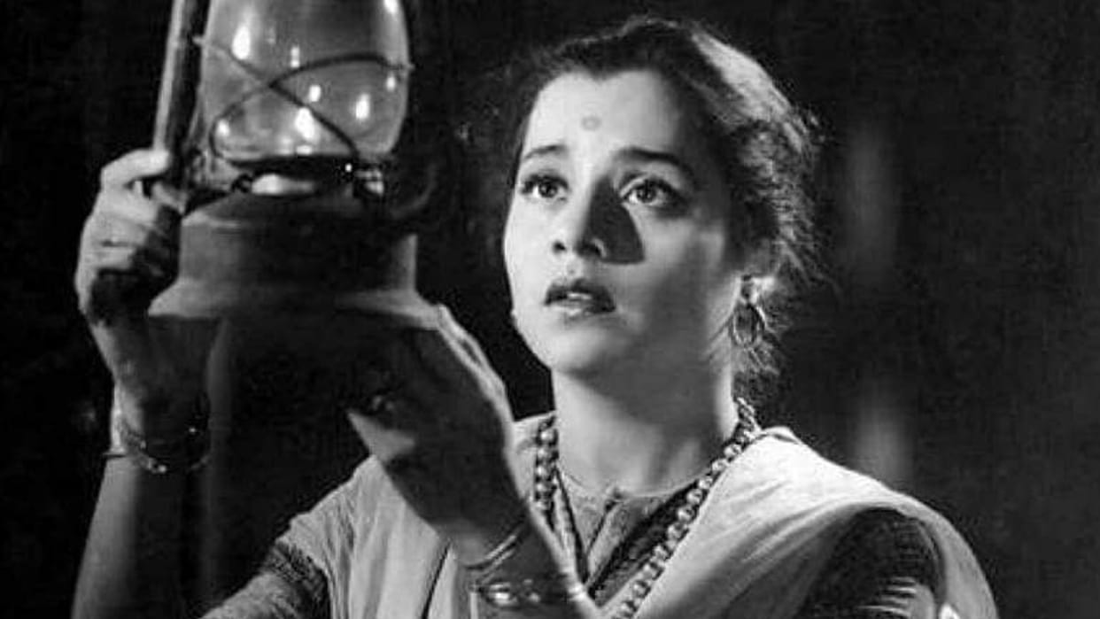 Usha Kiran Birth Anniversary Actress Film Career And life Unknown Facts