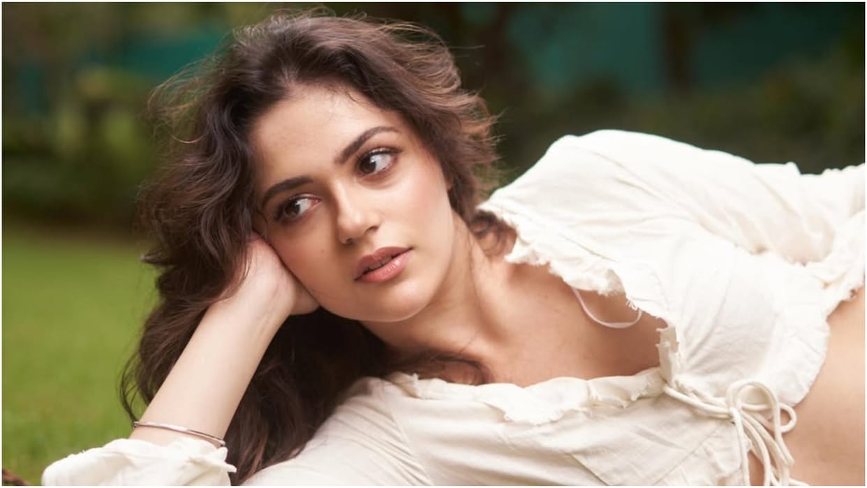 Mohir suri upcoming romantic movie Saiyaara female lead actress Aneet Padda know all details about actress