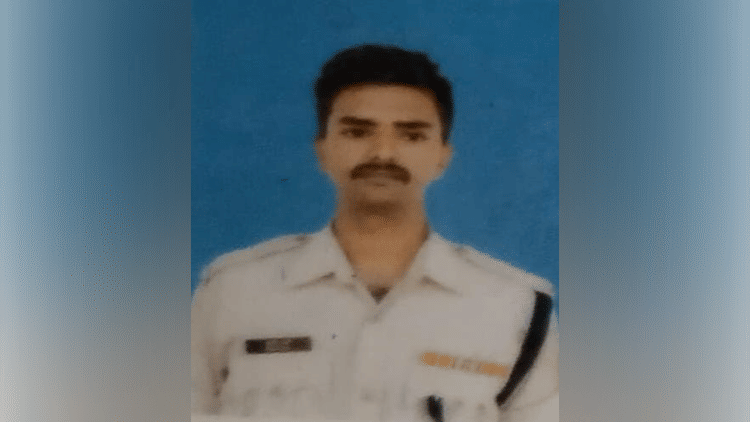 CG: बीजापुर में करंट लगने से सीआरपीएफ जवान की मौत, गृहग्राम रवाना किया गया शव