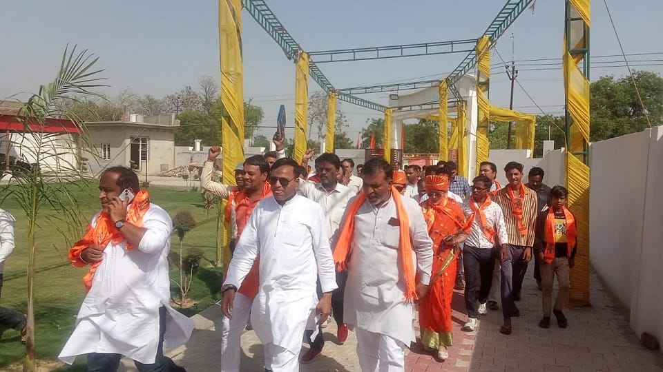 Shamli: Police stopped people of Hindu organization going to Kairana to recite Hanuman Chalisa