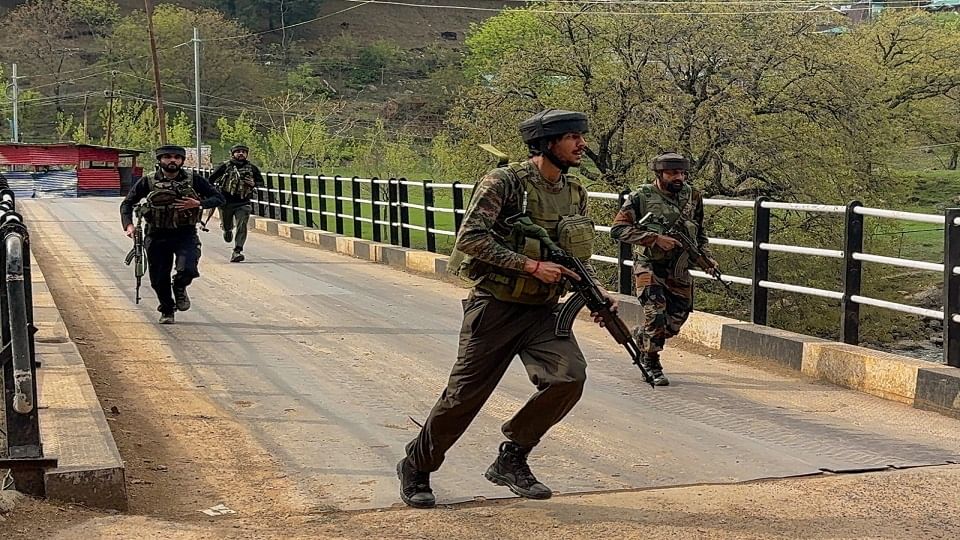 Pahalgam Terrorist Attack Terrorists shot a man after asking his religion