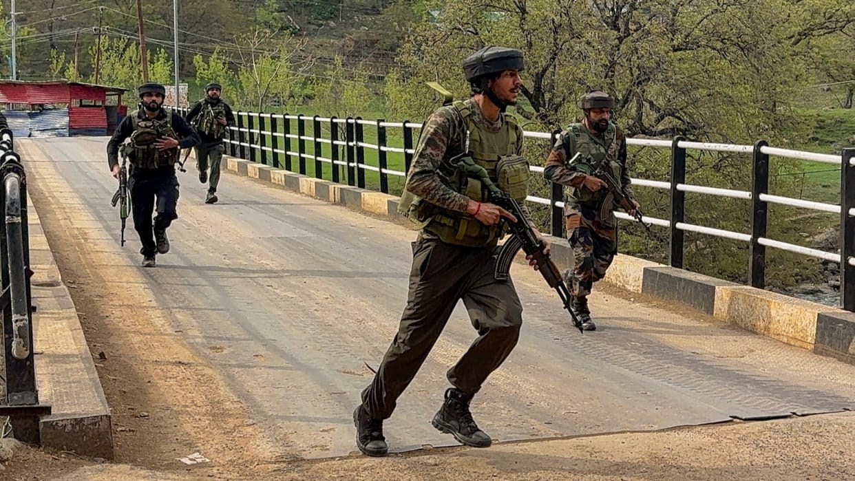 Pahalgam Attack: Terrorist network exposed in Srinagar, raids conducted at houses of 36 terrorist aides includ