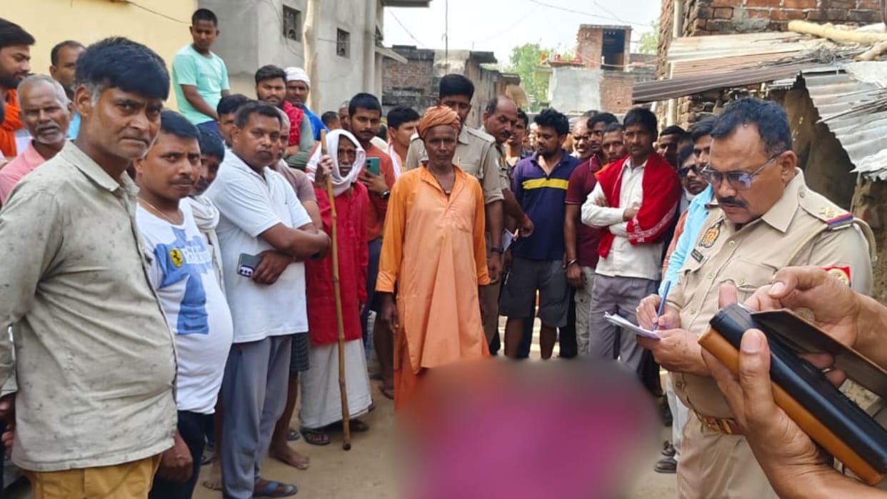 man murder by beating in Ghazipur during sleeping in house