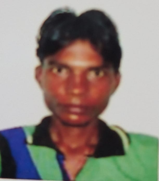 Bike rider death on the spot in road accident in prayagraj
