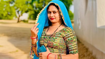 Raveena who killed her husband with her YouTuber lover in Bhiwani met her father in jail