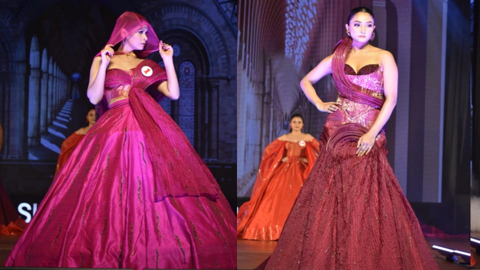 Fashion Show: Models from Mumbai, Delhi, Gurugram, Noida performs at Design Castle with their catwalks