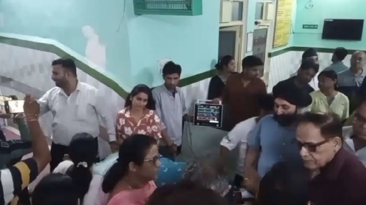 FIR Lodged against four doctors in the case of teacher death in shahjahanpur