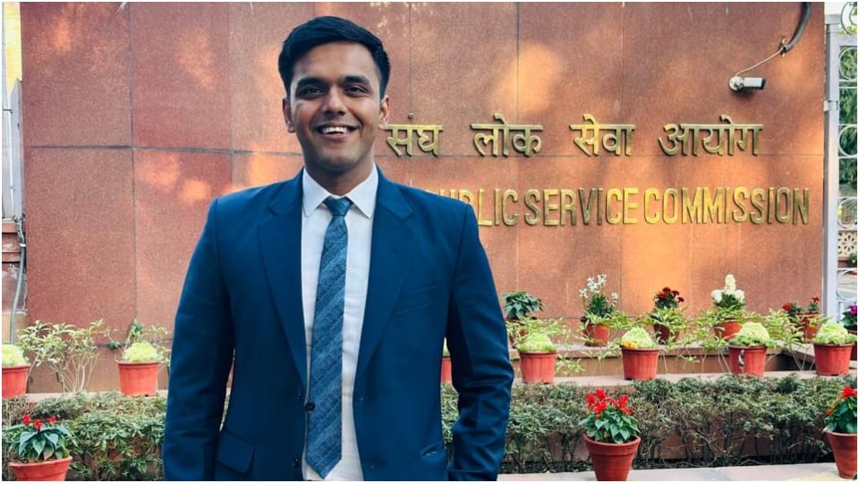UPSC Result 2024 Rhythm Kataria of Jaipur got 370th rank son of a doctor from Barmer selected