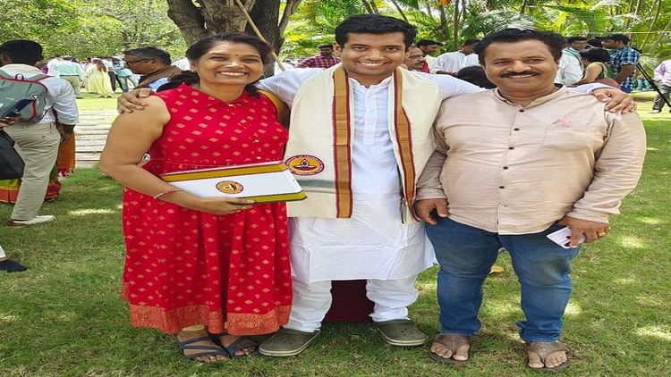 Balrampur Ramanujganj: संघ लोक सेवा आयोग की परीक्षा में विपुल को मिली 368वीं रैंक, नगर का नाम किया रोशन