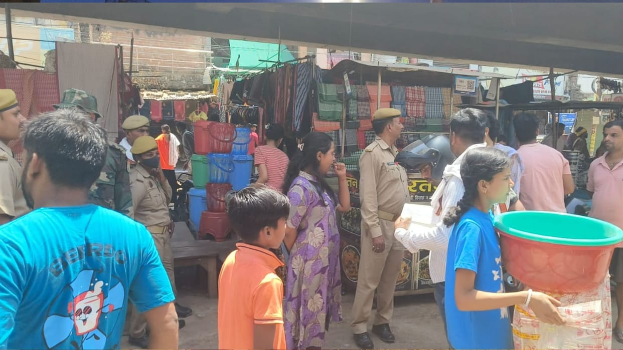 Encroachment removed in different areas of Varanasi