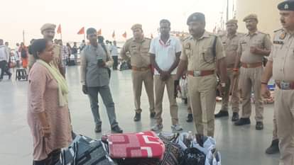 गंगा आरती से पहले चला चेकिंग अभियान